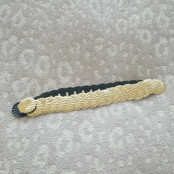 Vintage | Accessories | Stretchy Gold Seashells Belt | Poshmark display picture 1